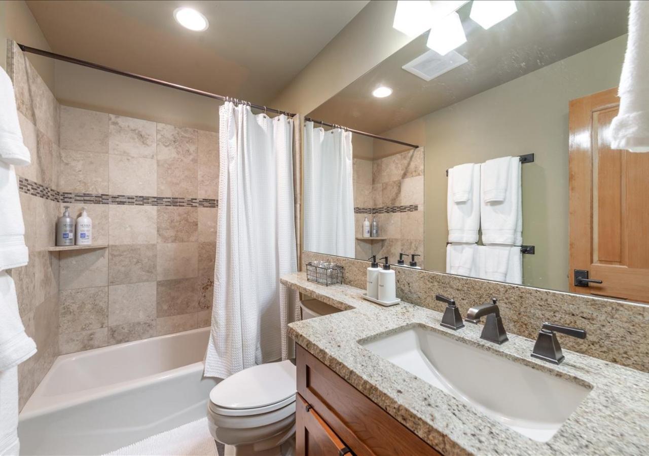 Cozy Northstar Village Condo Walk To Lifts 2 Full Ba Excellent Location Truckee Kültér fotó